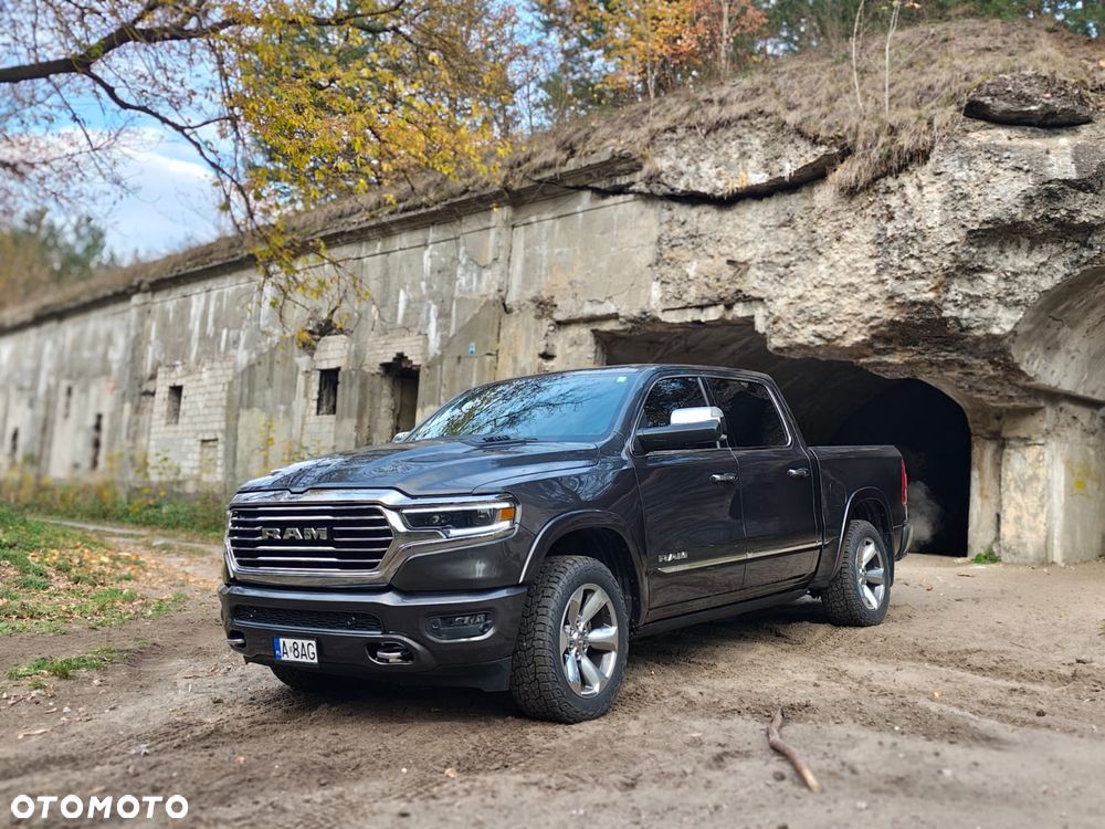 Dodge RAM 5.7 4x4 - 2