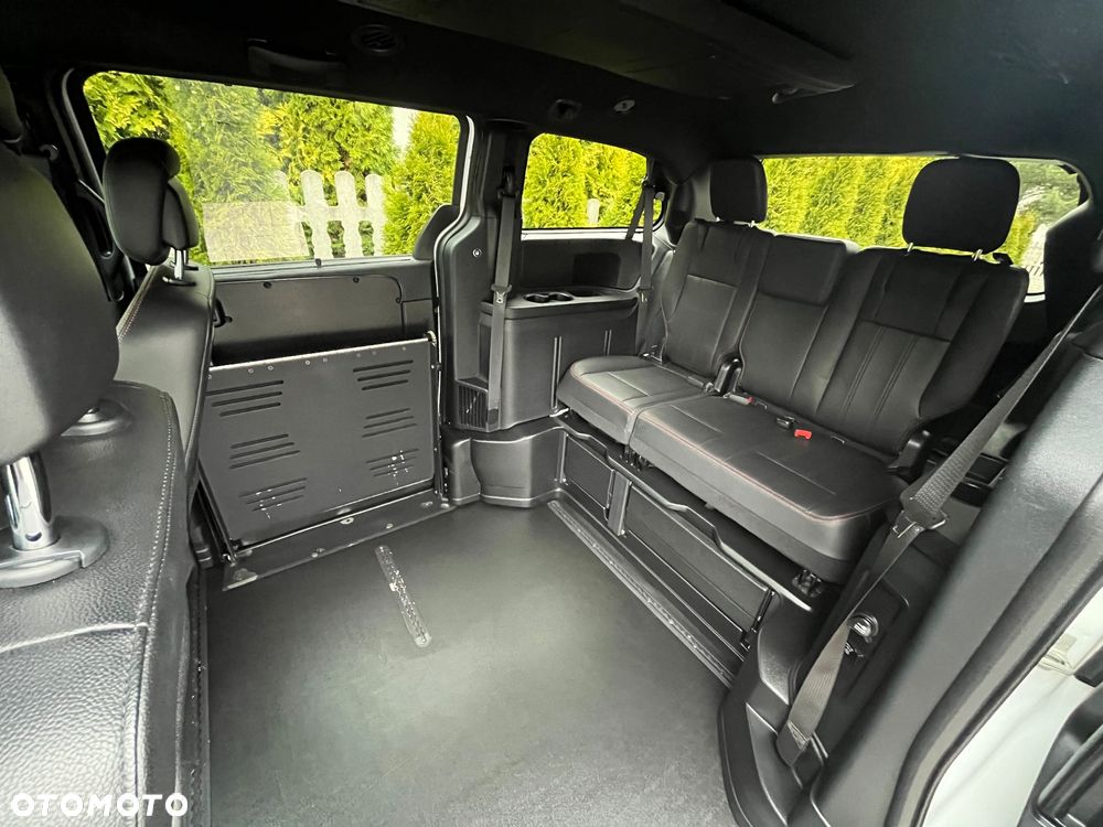 Dodge Grand Caravan 3.6 R/T - 4