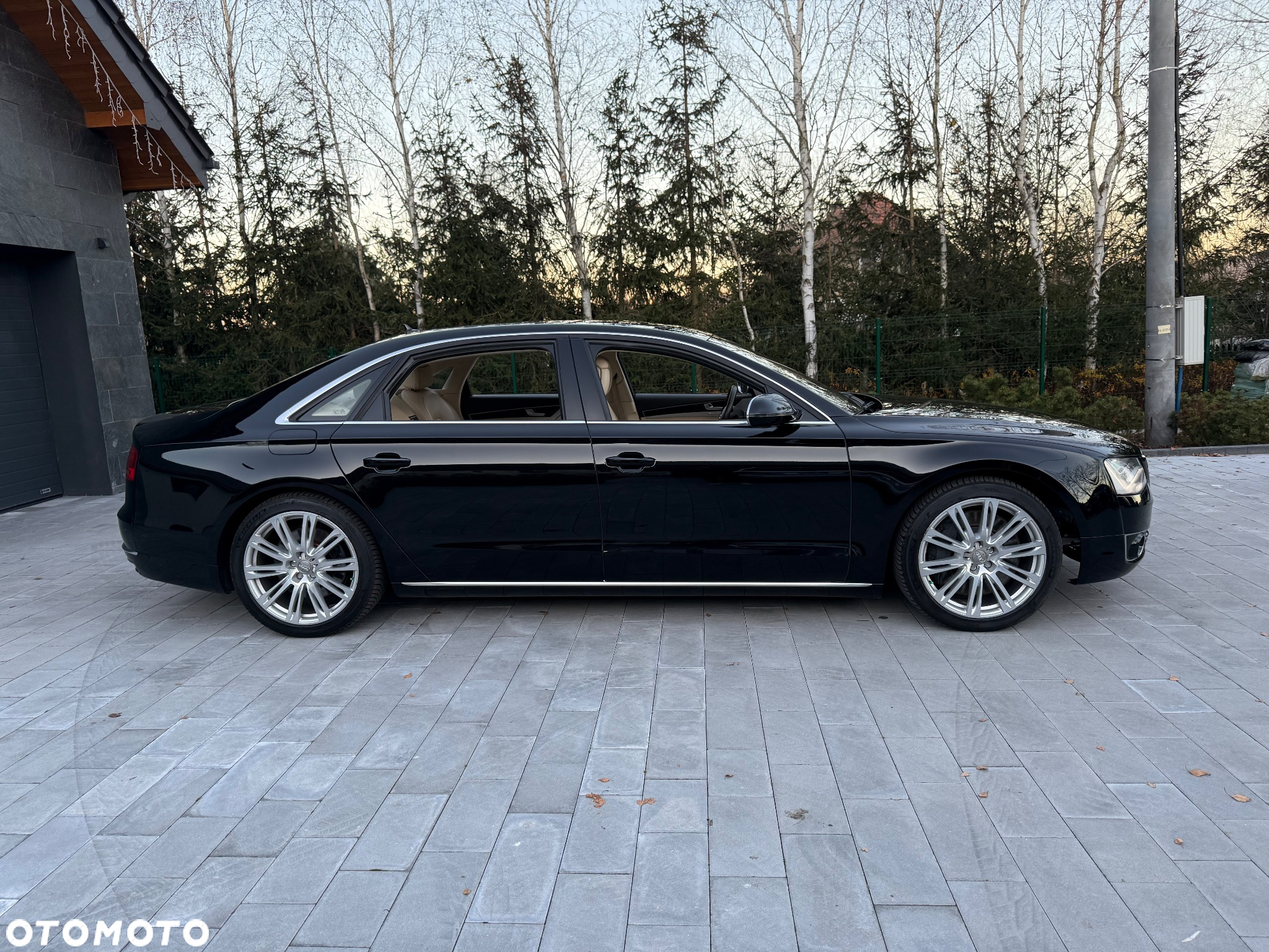 Audi A8 6.3 W12 FSI L Quattro - 2