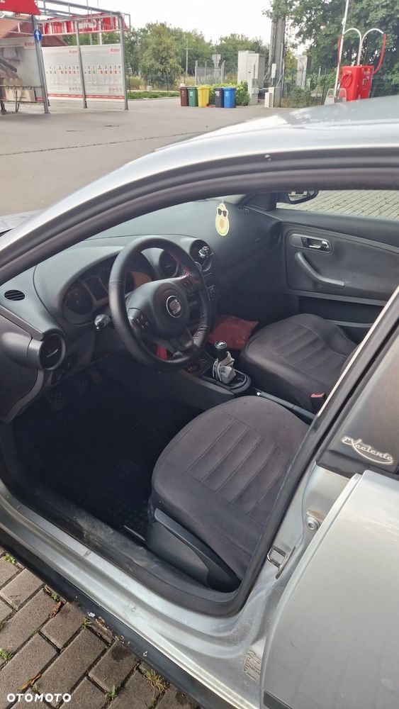 Seat Ibiza 1.4 16V Reference - 14