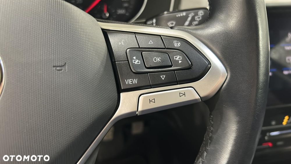 Volkswagen Passat - 23