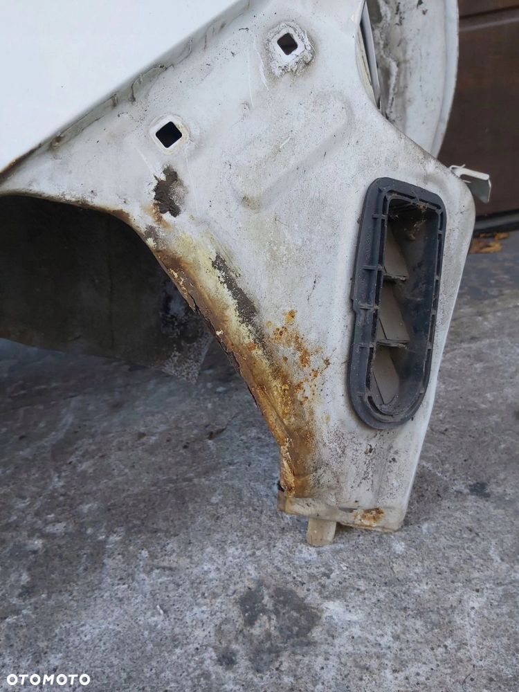 Toyota Yaris II błotnik lewy tył ćwiartka lewa tylna 5D - 4