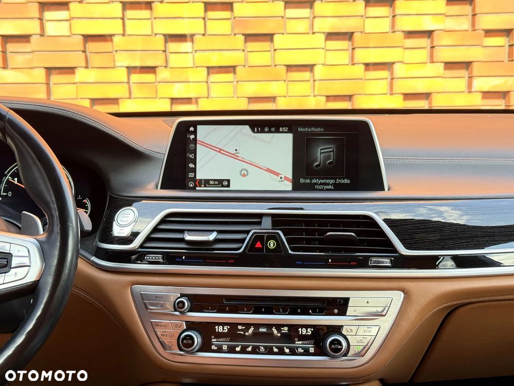 BMW Seria 7 - 16