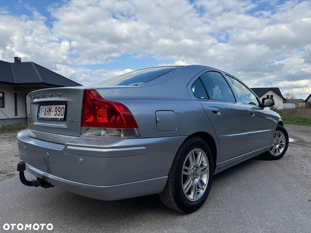 Volvo S60 2.4D Kinetic - 4