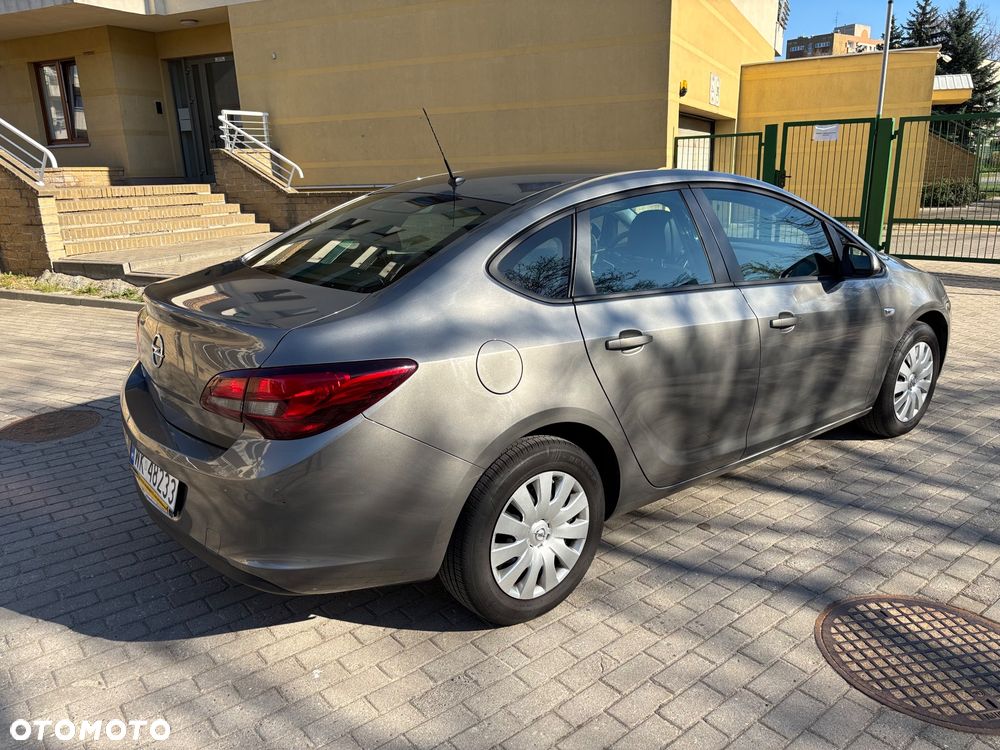 Opel Astra 1.6 EU6 - 6