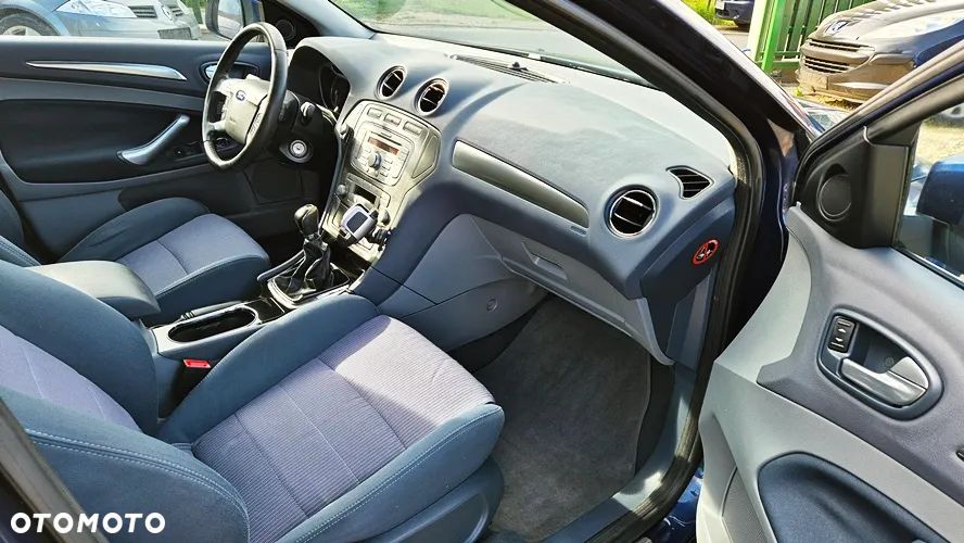 Ford Mondeo 2.0 FF Titanium - 39