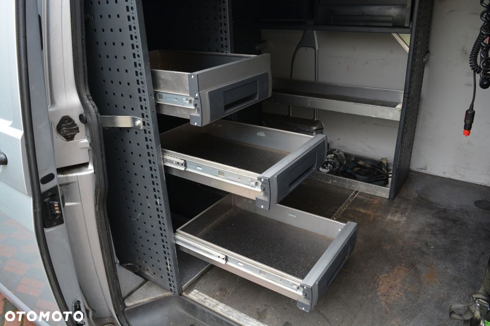 Volkswagen Transporter - 17