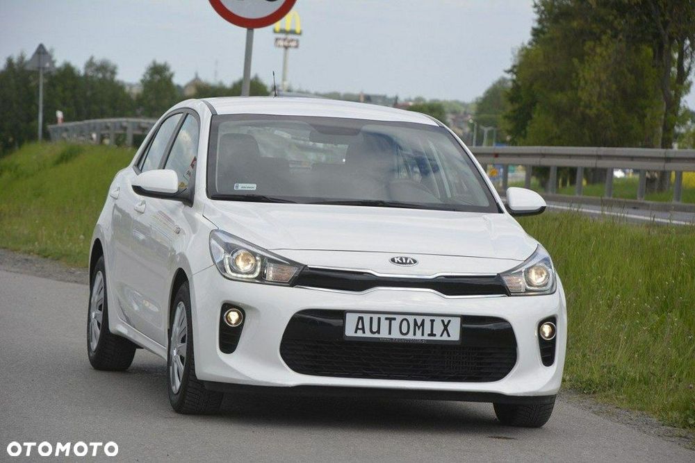Kia Rio - 10