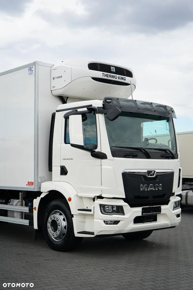 MAN TGM / 18.290 / EURO 6 / CHŁODNIA + WINDA / ŁAD. 8800 KG / 18 PALET - 21