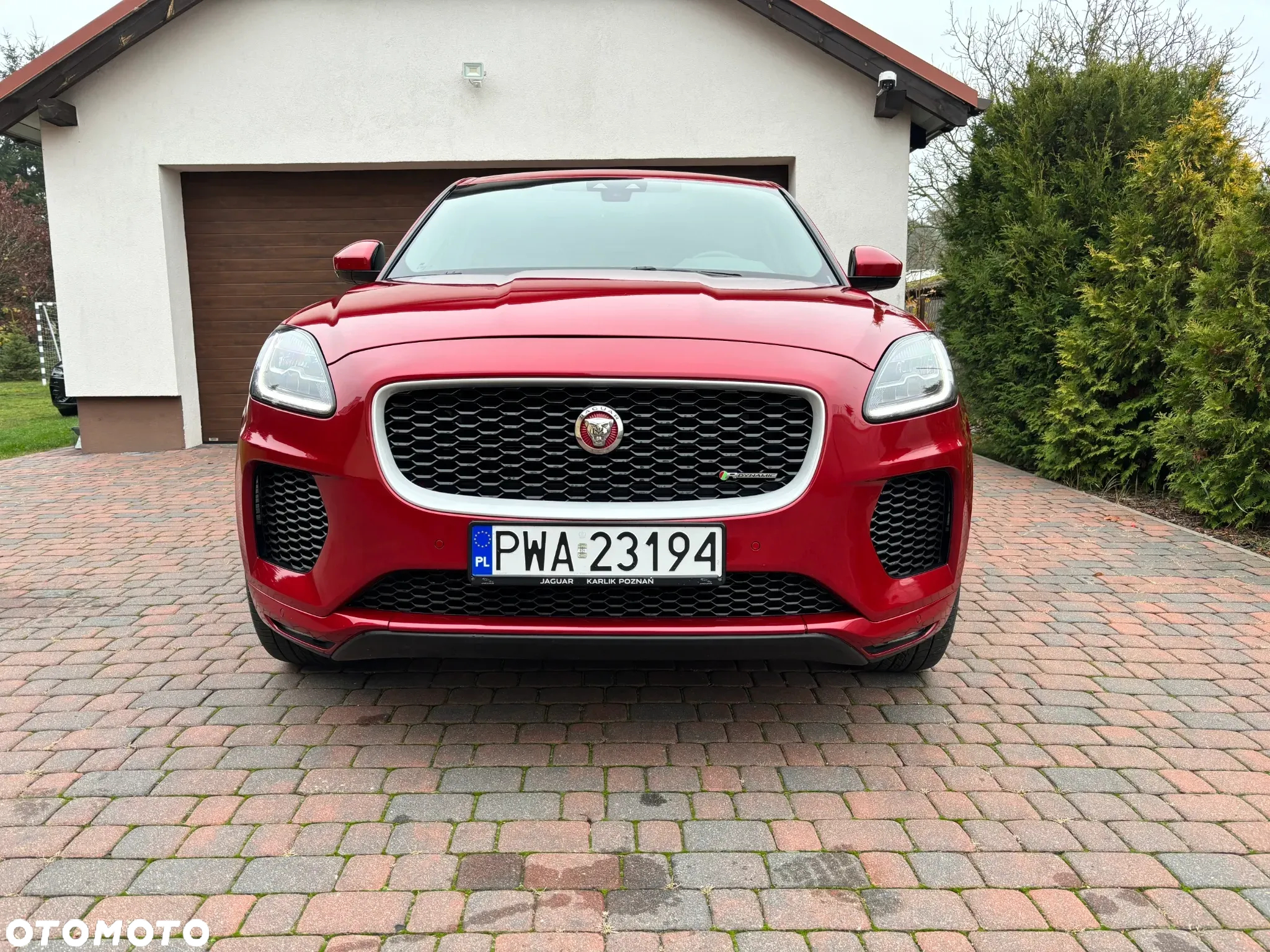 Jaguar E-Pace - 2