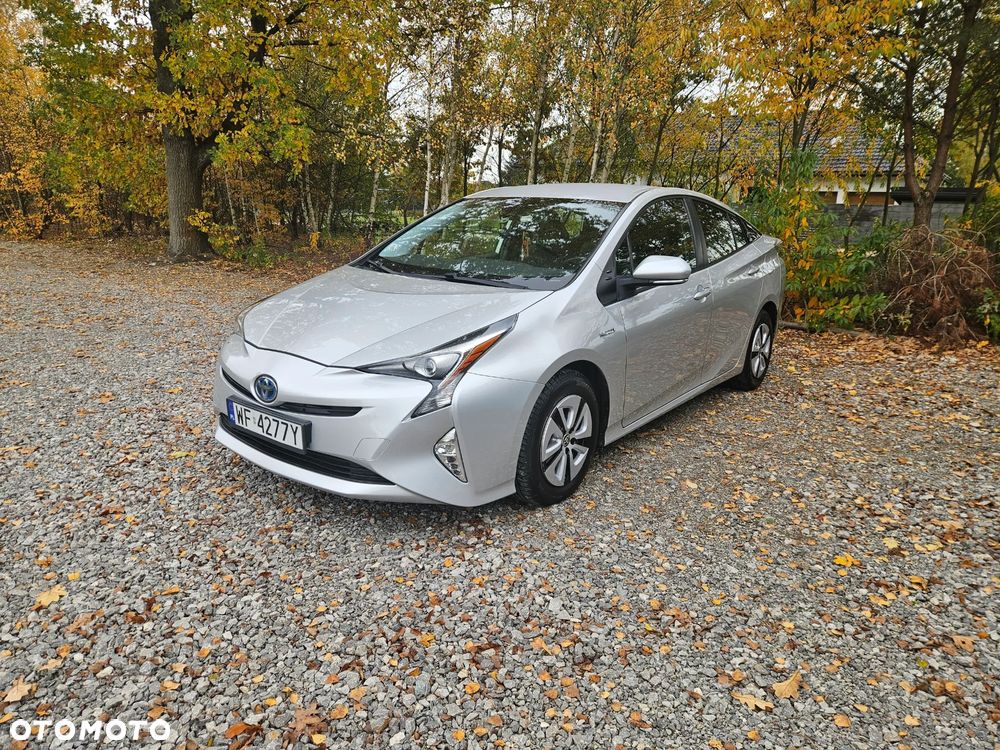 Toyota Prius 2018 photo 2