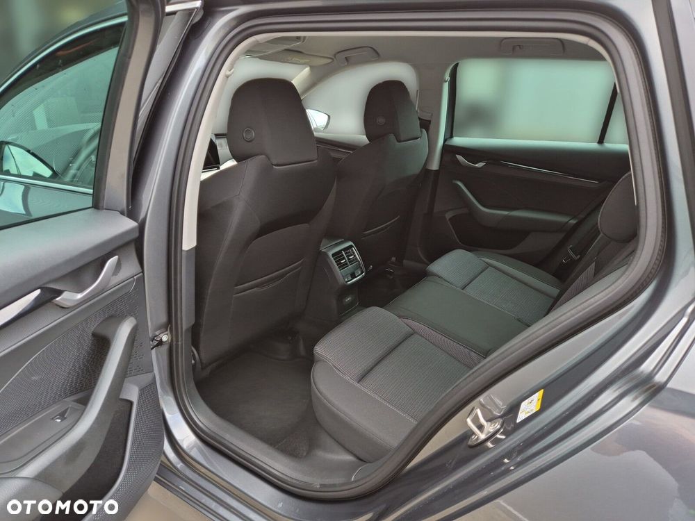 Skoda Octavia 1.5 TSI Drive Selection - 13