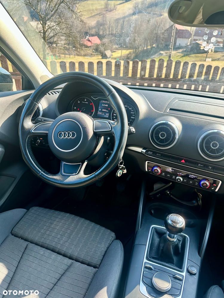 Audi A3 Sportback 2.0 TDI Ambition - 11