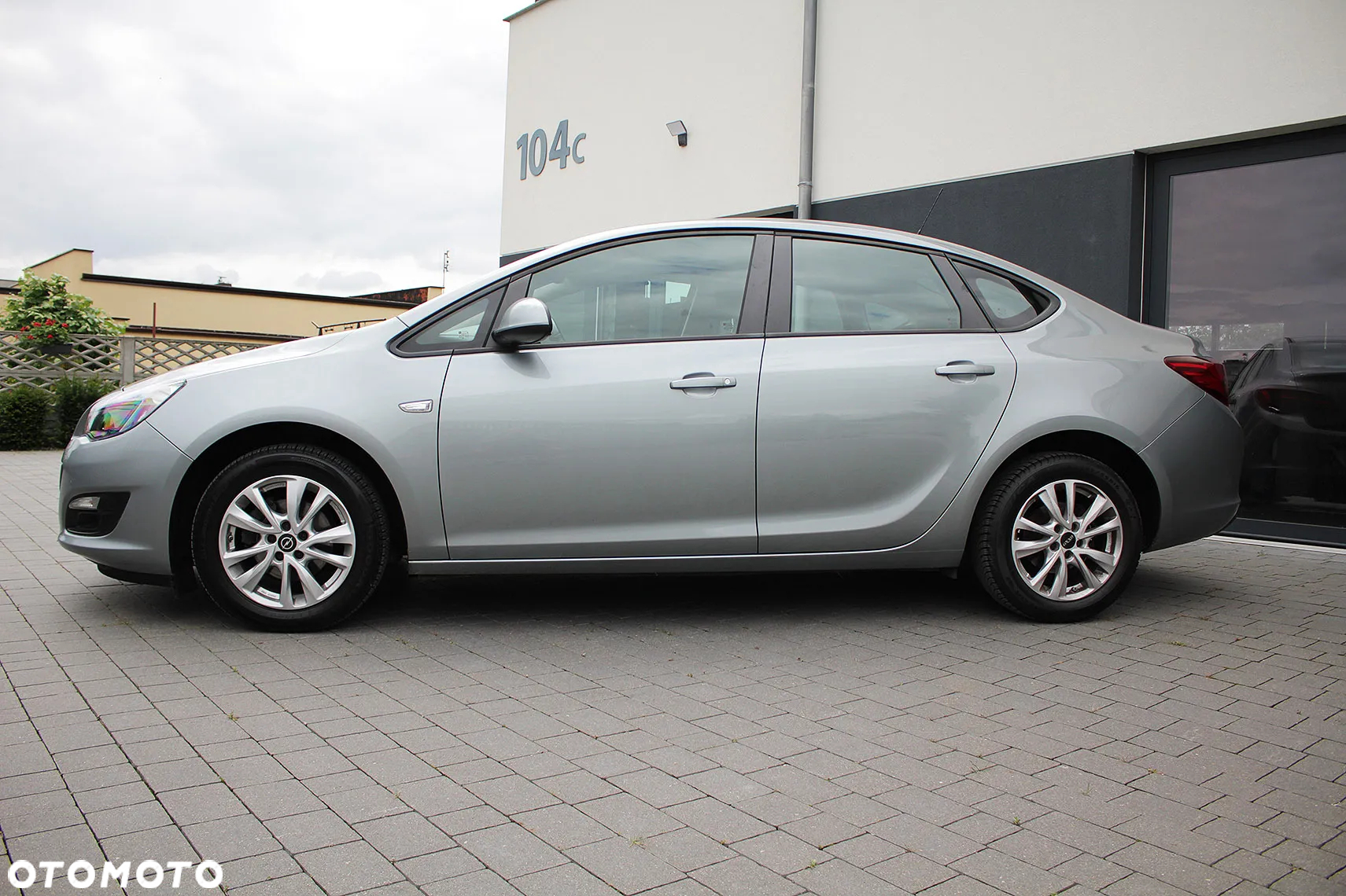 Opel Astra IV 1.4 Active EU6 - 5