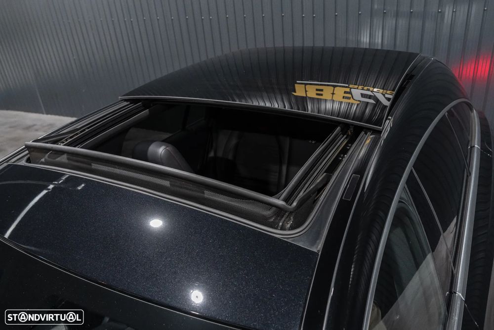 Mercedes-Benz CLA 200 d Shooting Brake AMG Line - 37