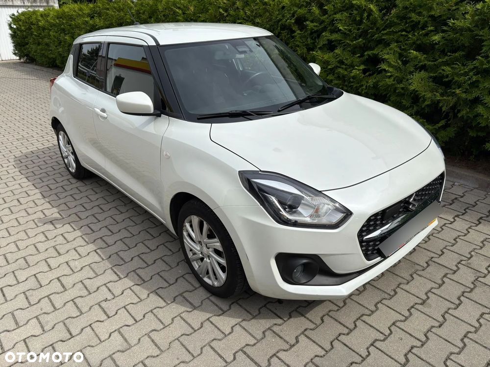 Suzuki Swift 1.2 Dualjet SHVS Premium Plus CVT - 1