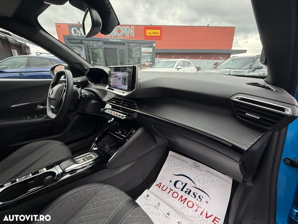 Peugeot 2008 1.2L PureTech 130 S&S EAT8 Allure - 14