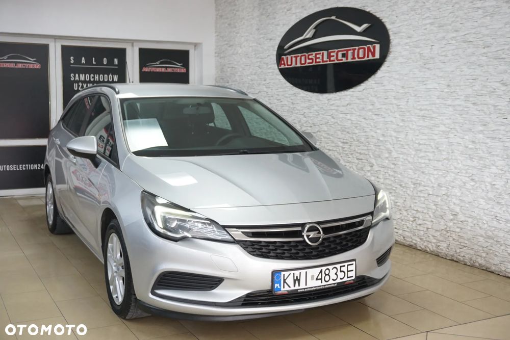 Opel Astra 1.6 CDTI Enjoy - 11