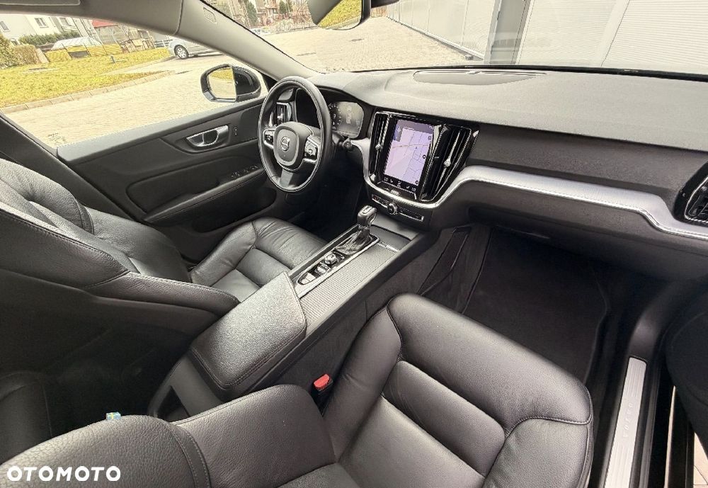 Volvo V60 D4 Momentum - 6