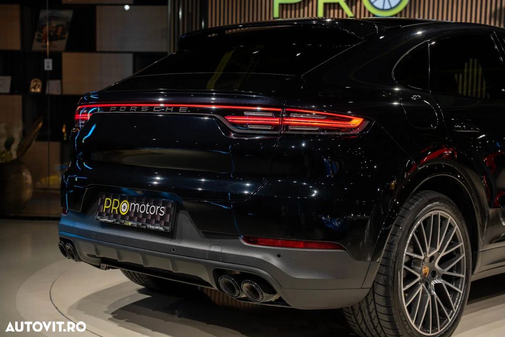 Porsche Cayenne Coupe - 16
