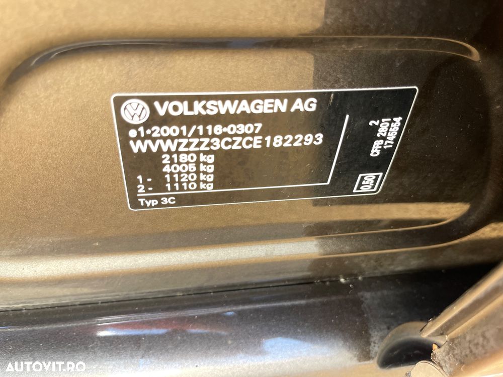 Volkswagen Passat 2.0 TDI BlueMotion Technology Comfortline - 40
