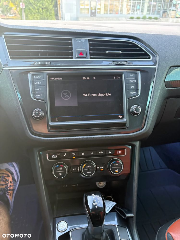 Volkswagen Tiguan - 16