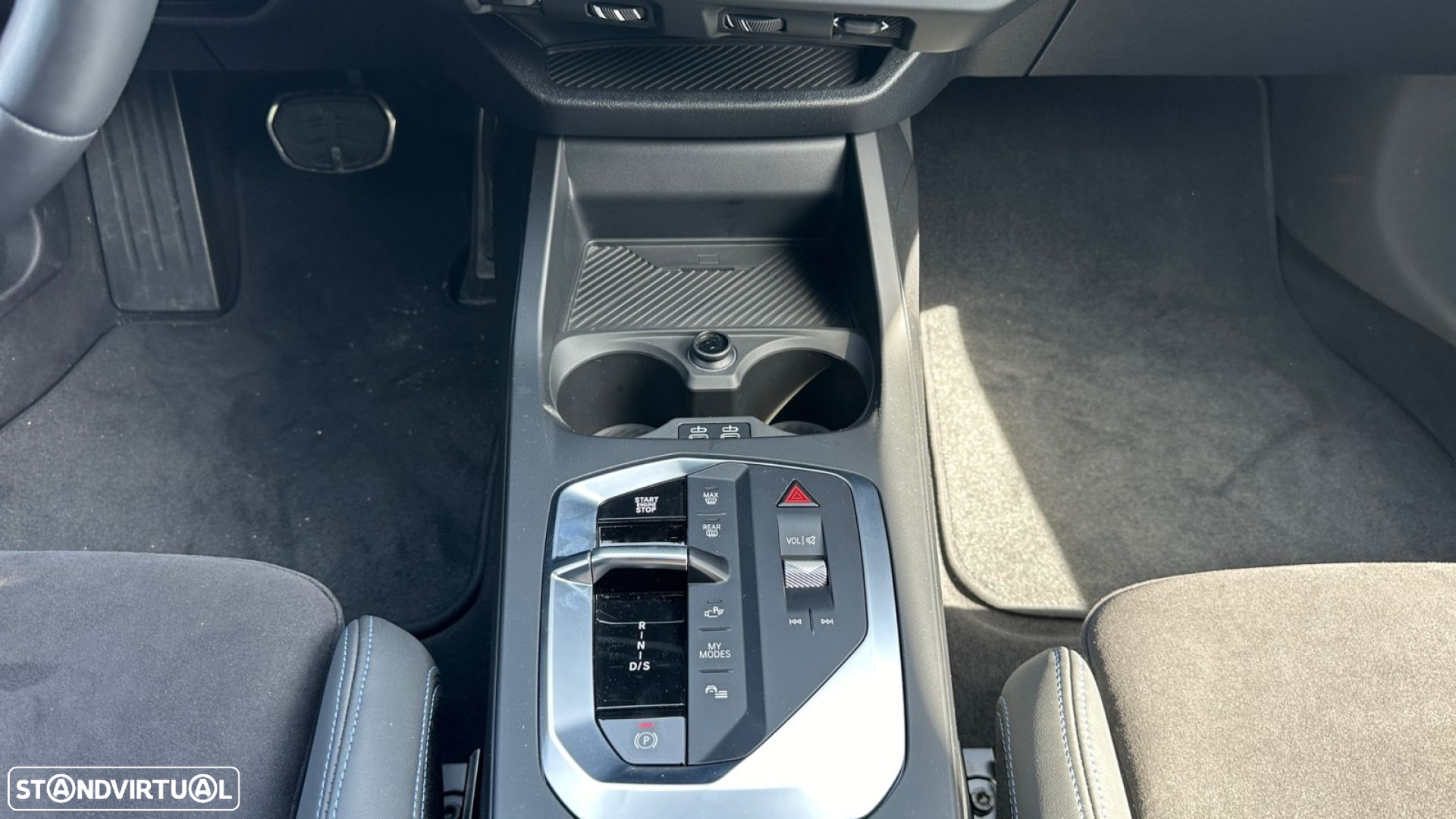 BMW 120 d Pack Desportivo M Pro - 13