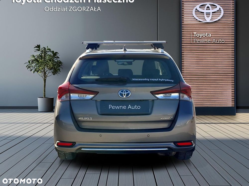 Toyota Auris Hybrid 135 Premium - 5