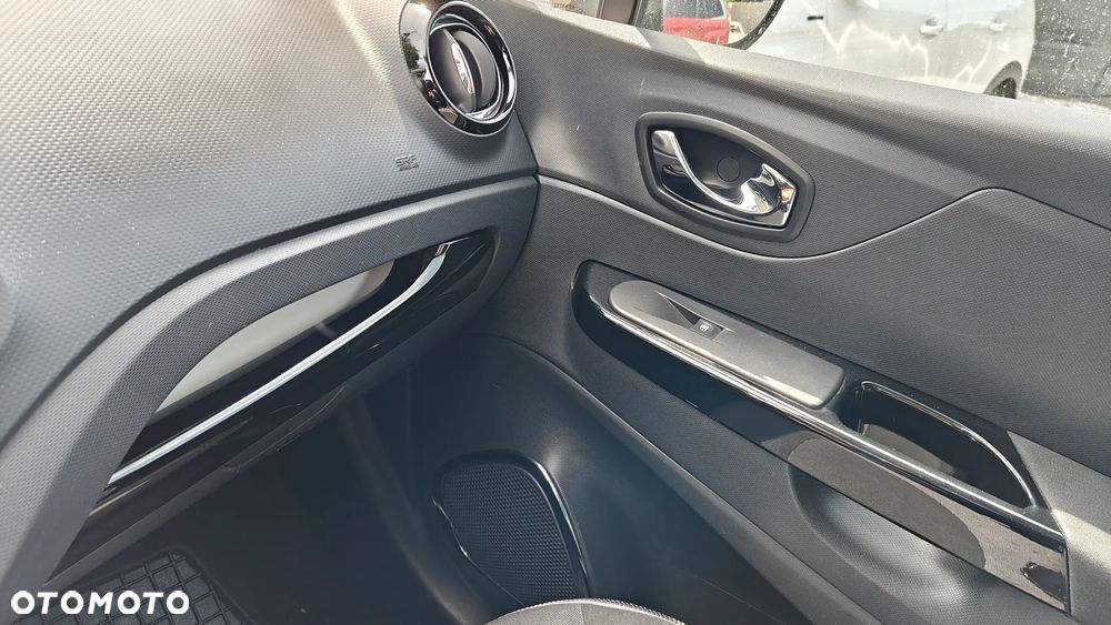 Renault Captur - 30