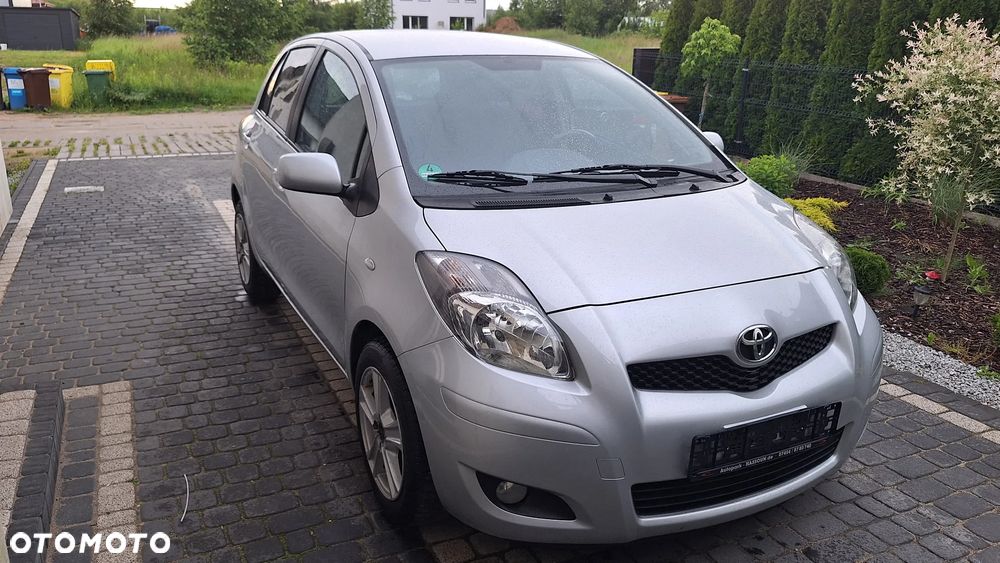Toyota Yaris 1.33 VVT-i Executive - 3