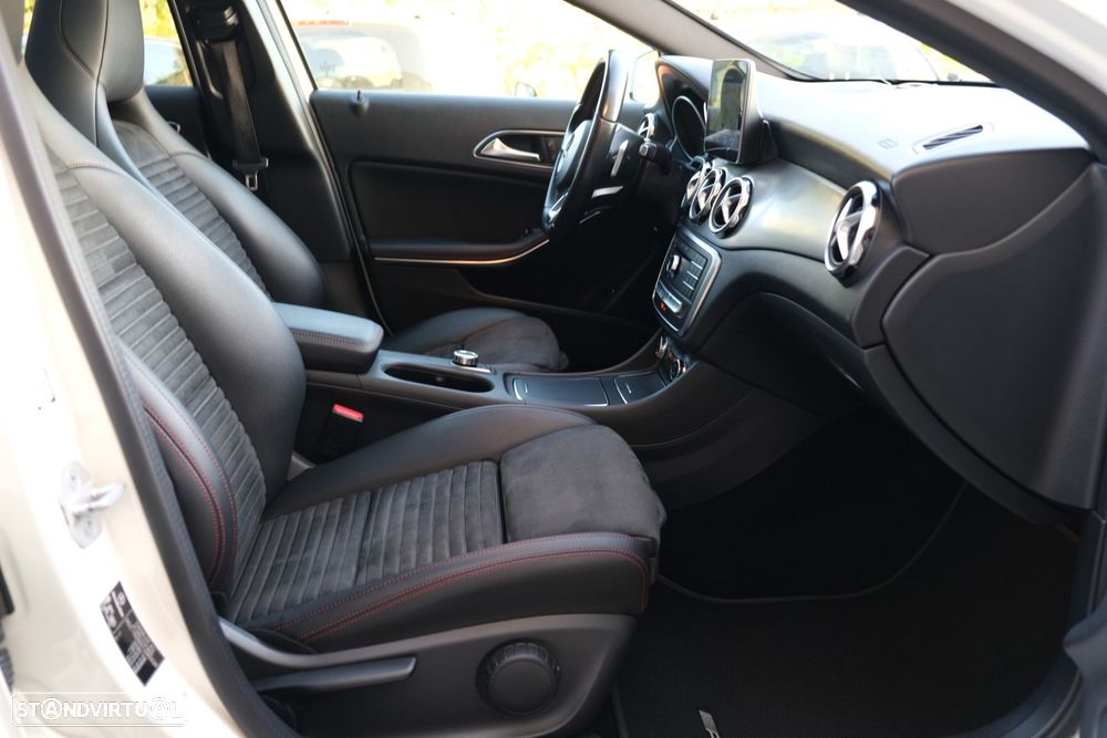 Mercedes-Benz GLA 220 d AMG Line 4-Matic - 16