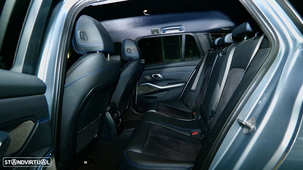 BMW 330 e xDrive Aut. M Sport - 15