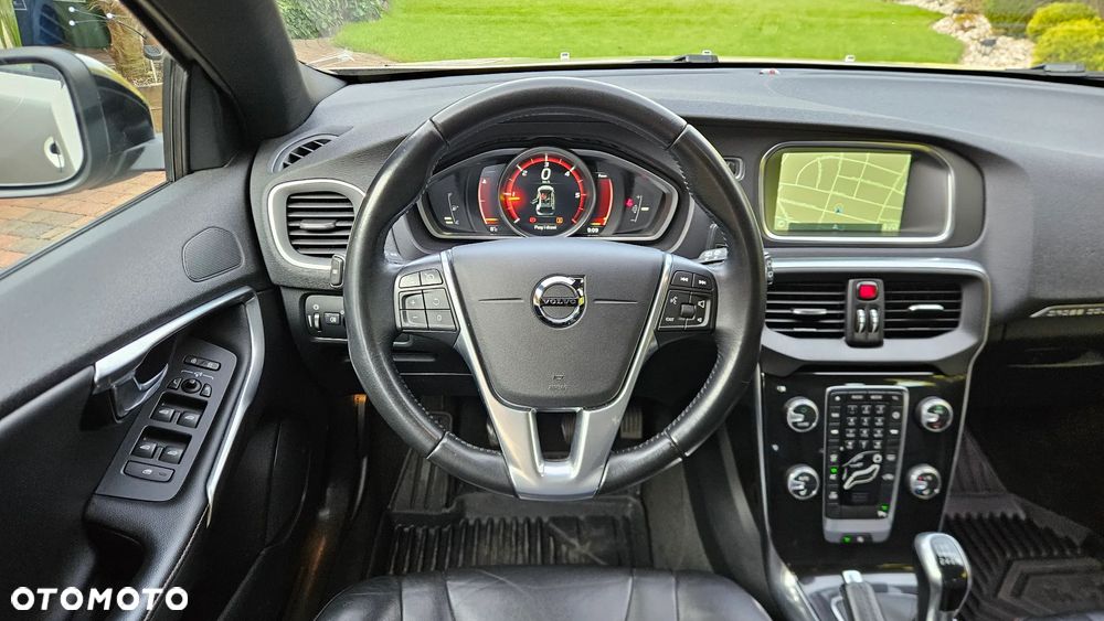 Volvo V40 Cross Country D2 Drive-E Summum - 16