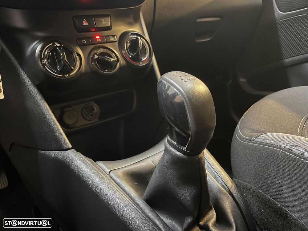 Peugeot 208 1.2 VTi Active - 26