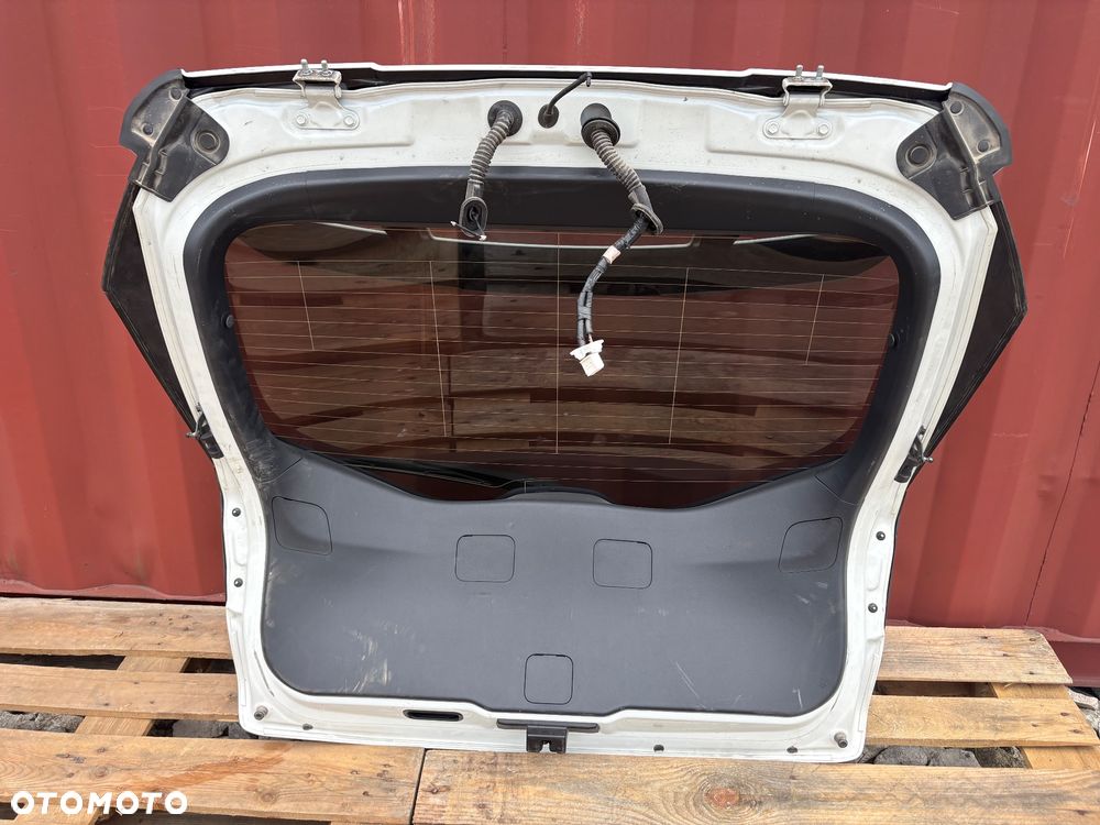 Klapa Toyota C-HR lift kolor 070 - 4