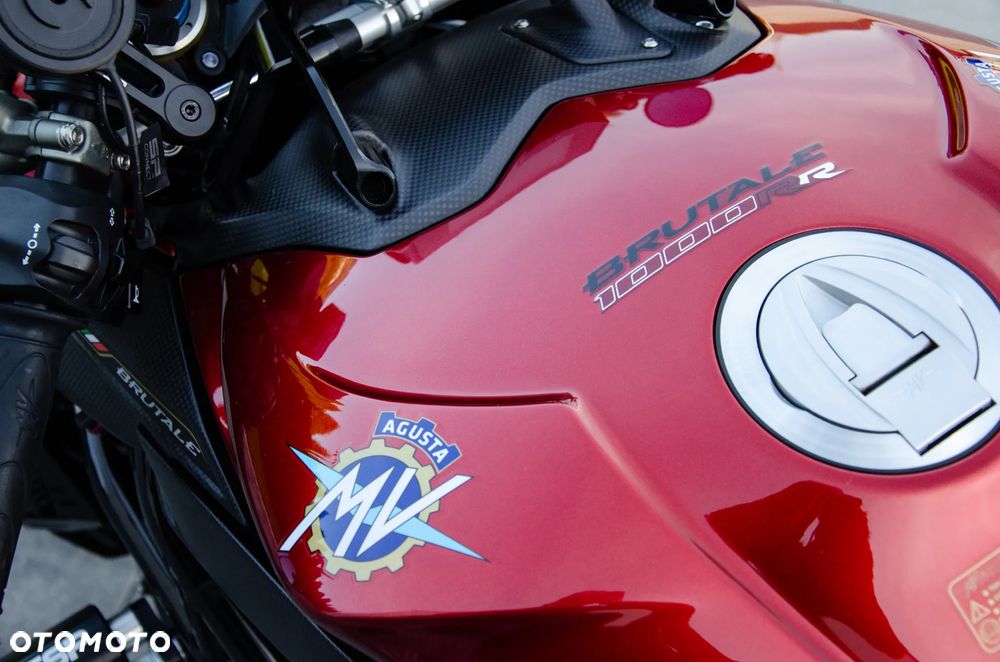 MV AGUSTA Brutale - 9