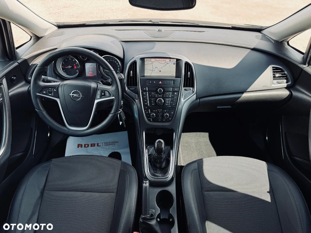 Opel Astra 1.4 Turbo Innovation - 22