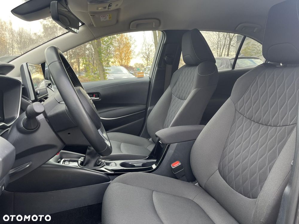 Toyota Corolla - 16