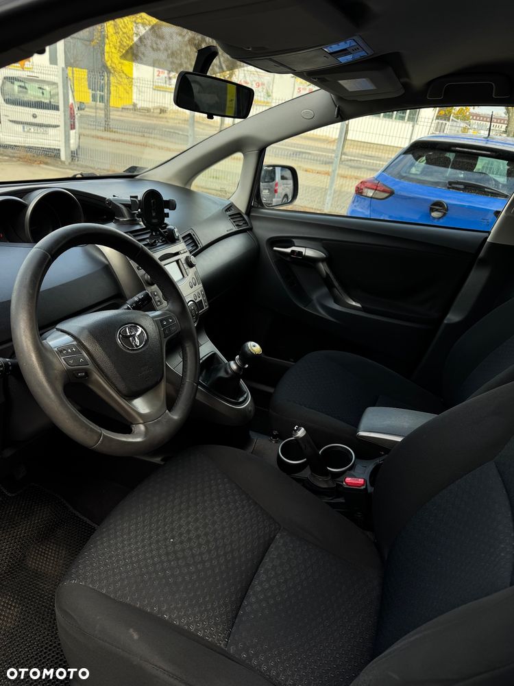 Toyota Verso 2.0 D-4D Sol 7os - 9