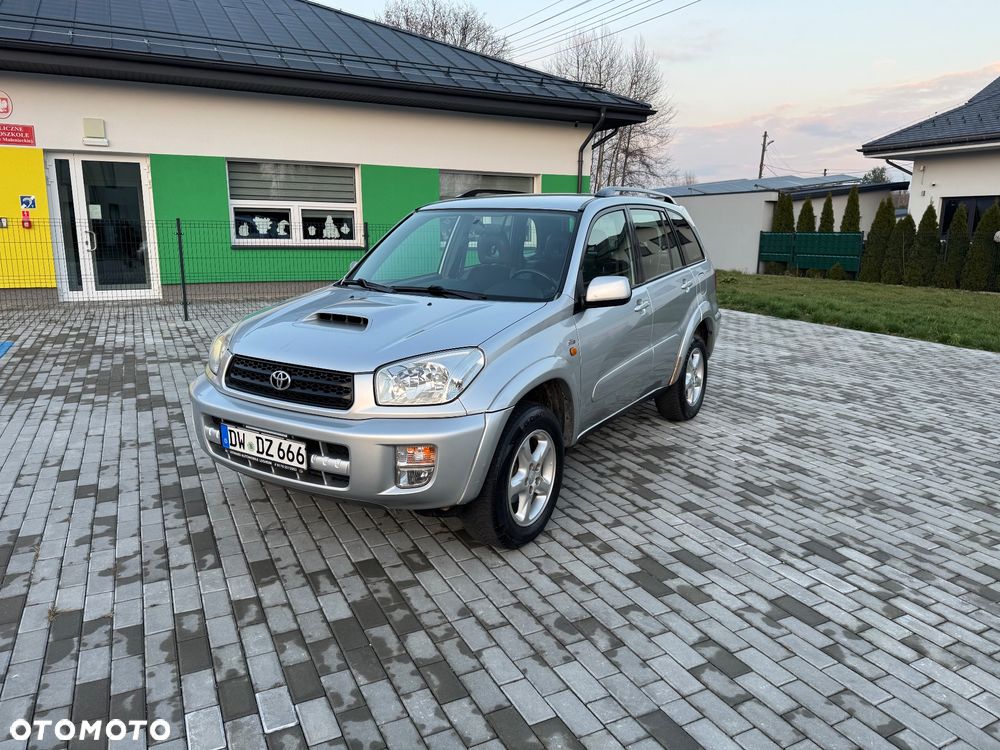 Toyota RAV4 D-4D 4x4 - 2