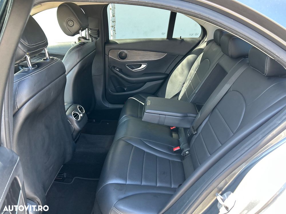 Mercedes-Benz C - 15