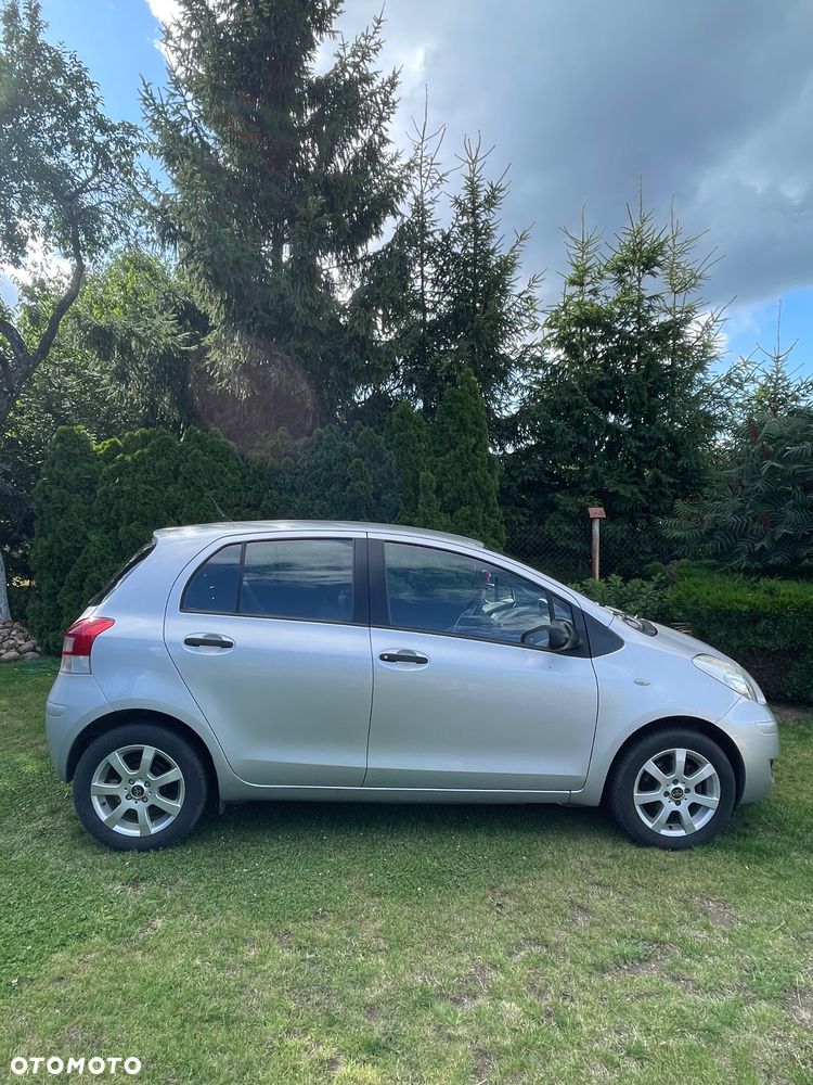 Toyota Yaris 1.33 Luna - 3