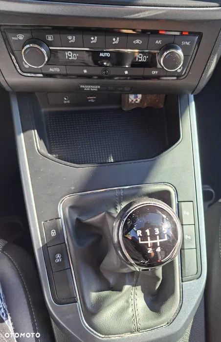 Seat Arona - 8