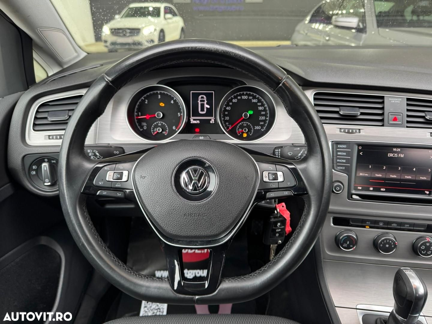 Volkswagen Golf - 12