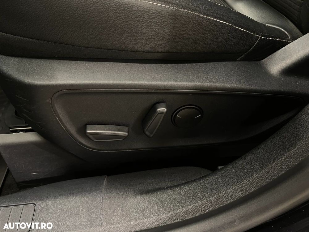 Ford Kuga 2.5 Duratec PHEV Titanium X - 24