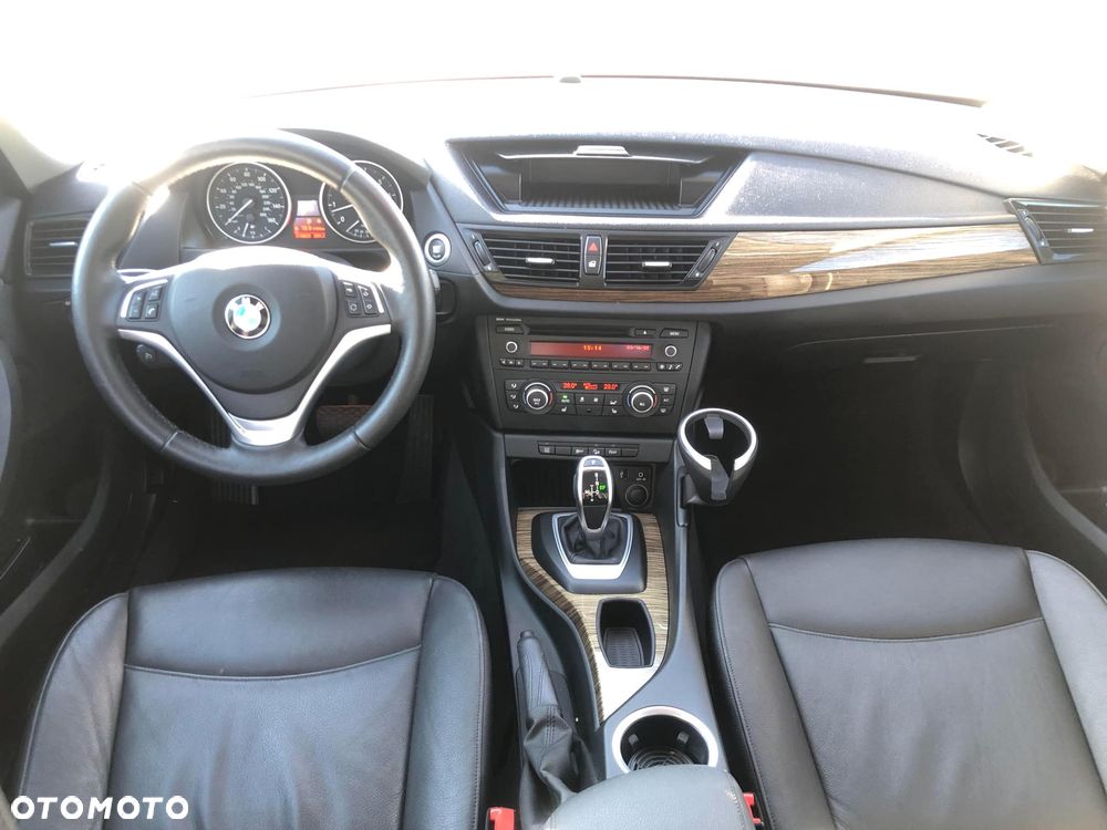 BMW X1 xDrive28i - 14