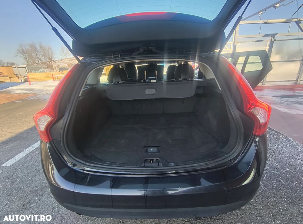 Volvo V60 D2 Start-Stop Kinetic - 13