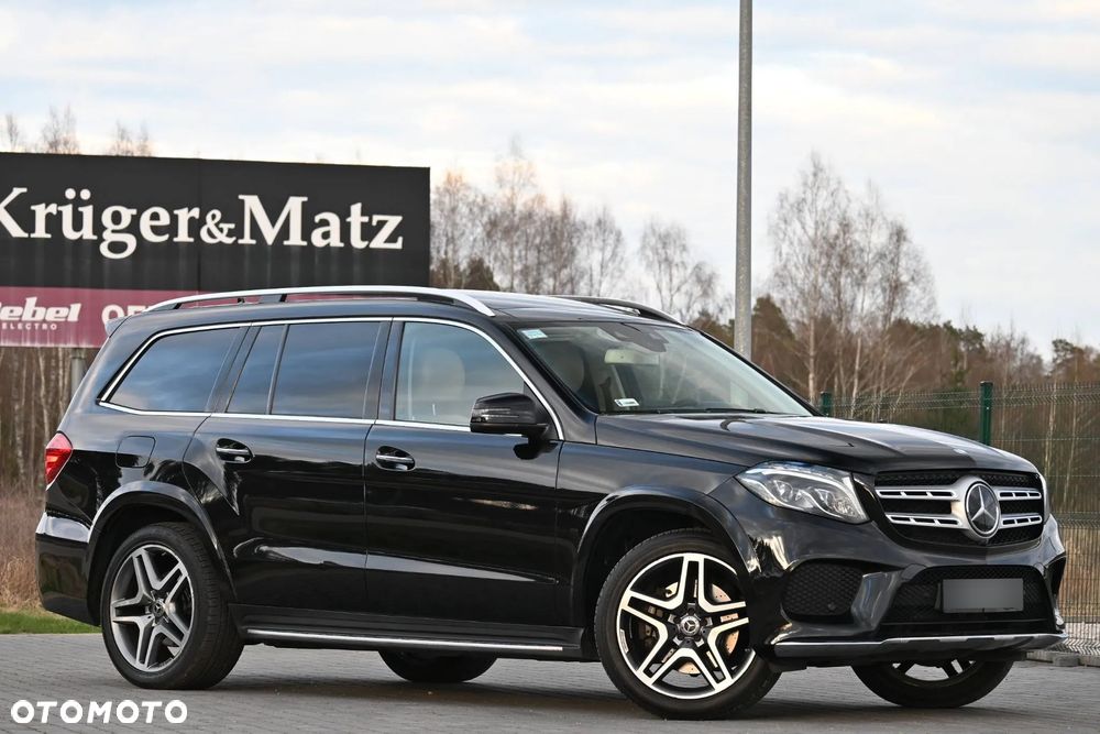Mercedes-Benz GLS - 11