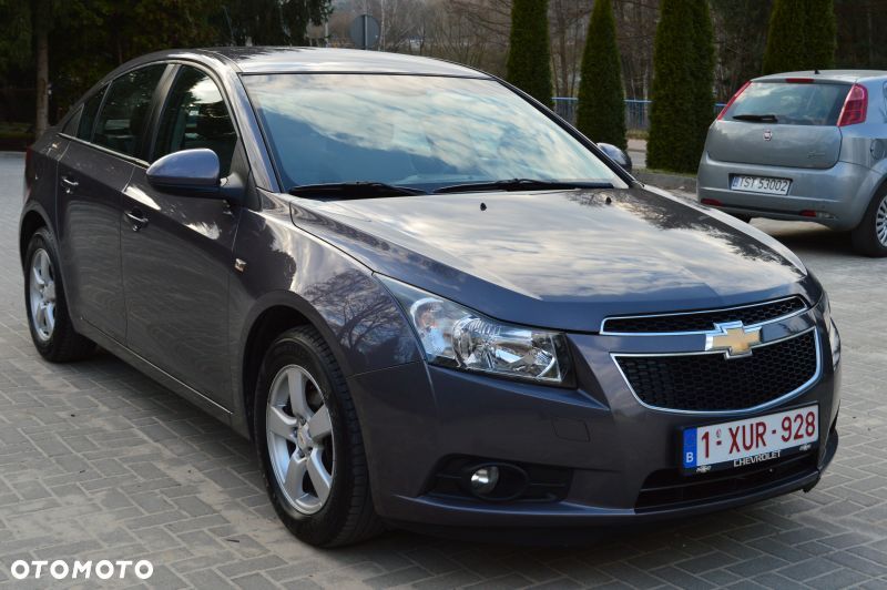 Chevrolet Cruze - 3