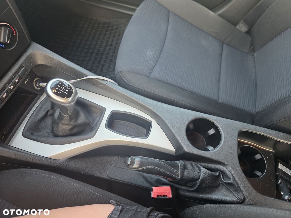 BMW X1 - 8
